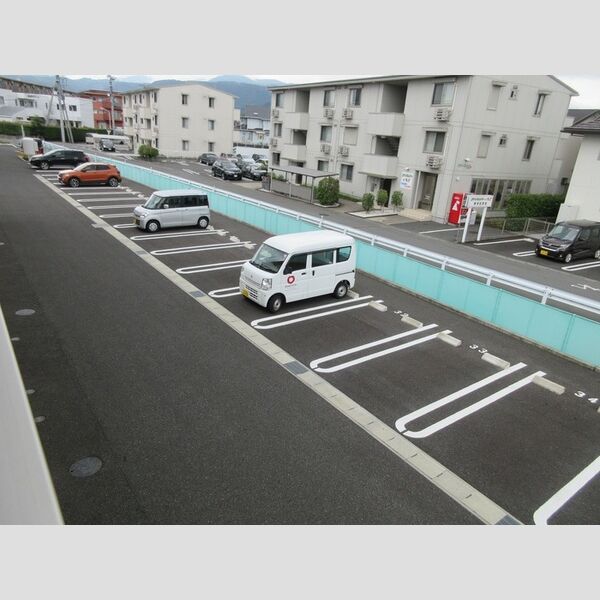 駐車場 (駐車場)