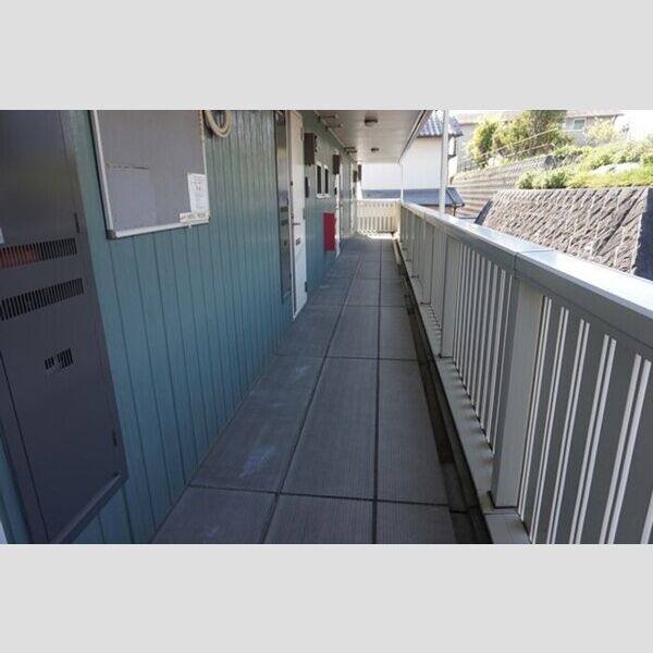 エントランス (エントランス)