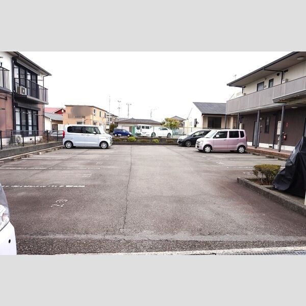 駐車場 (駐車場)