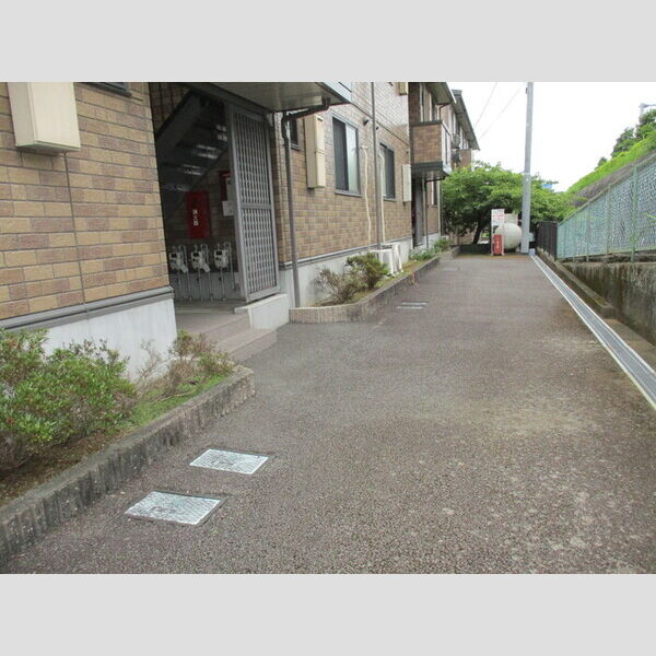 エントランス (エントランス)