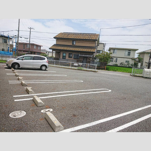 駐車場 (駐車場)