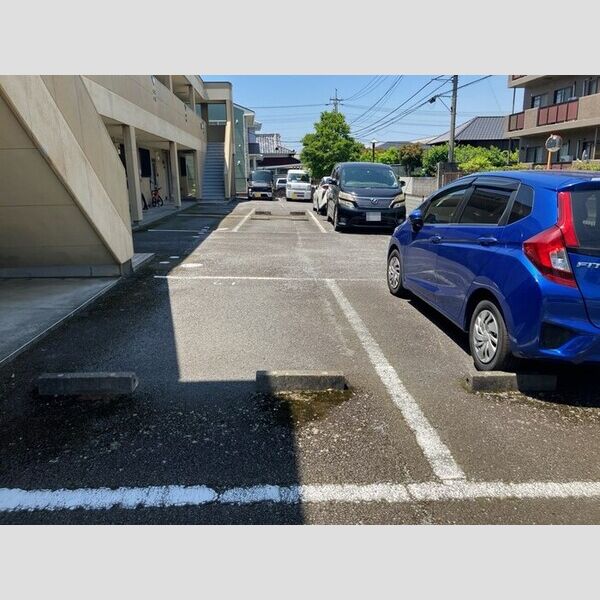 駐車場 (駐車場)