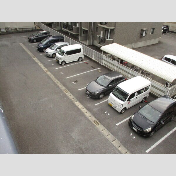 駐車場 (駐車場)