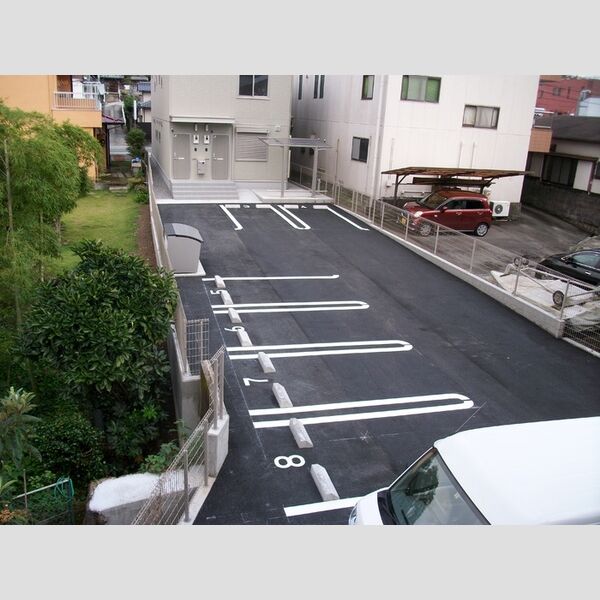 駐車場 (駐車場)