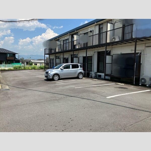 駐車場 (駐車場)