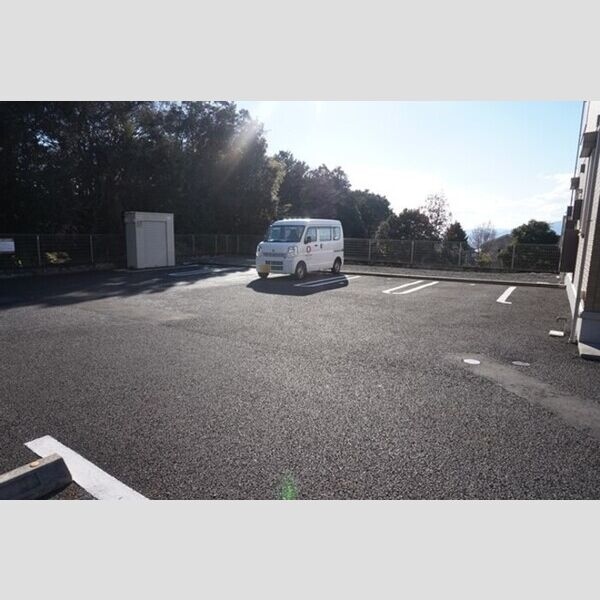 駐車場 (駐車場)