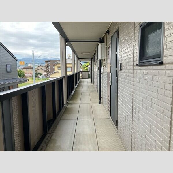 エントランス (エントランス)