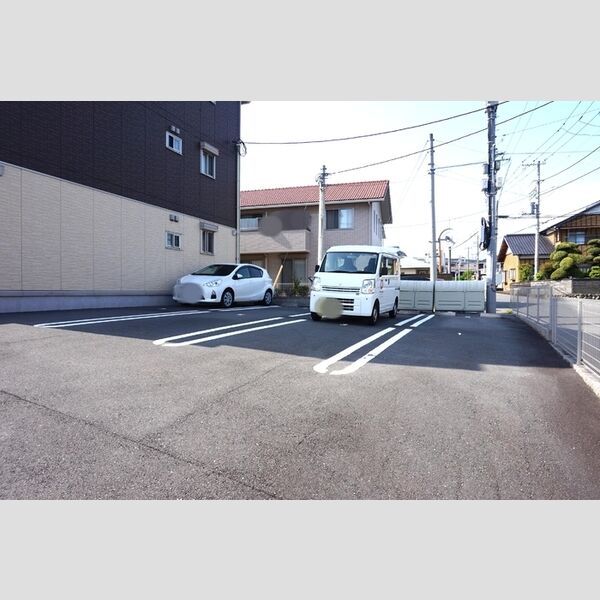 駐車場 (駐車場)