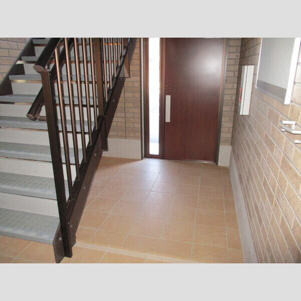 エントランス (エントランス)