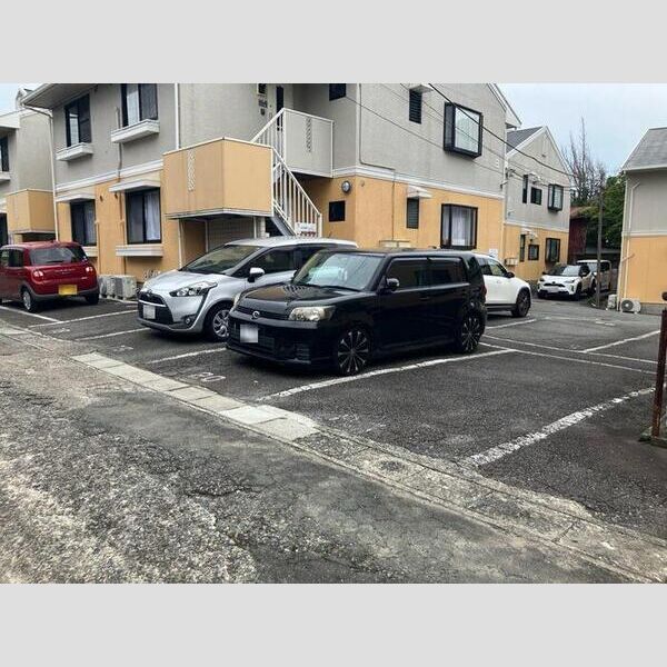 駐車場 (駐車場)