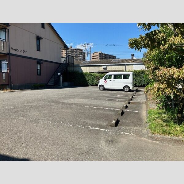 駐車場 (駐車場)