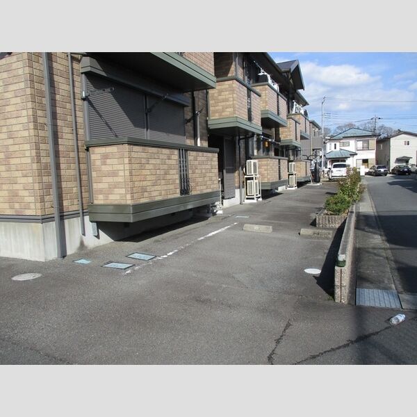 現地周辺 (駐車場)