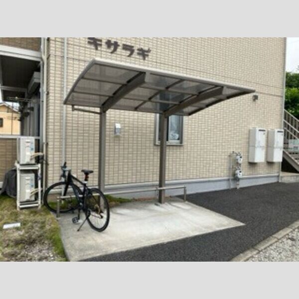 現地周辺 (駐輪場)