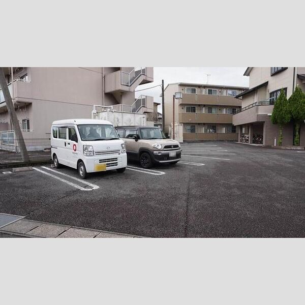 駐車場 (駐車場)