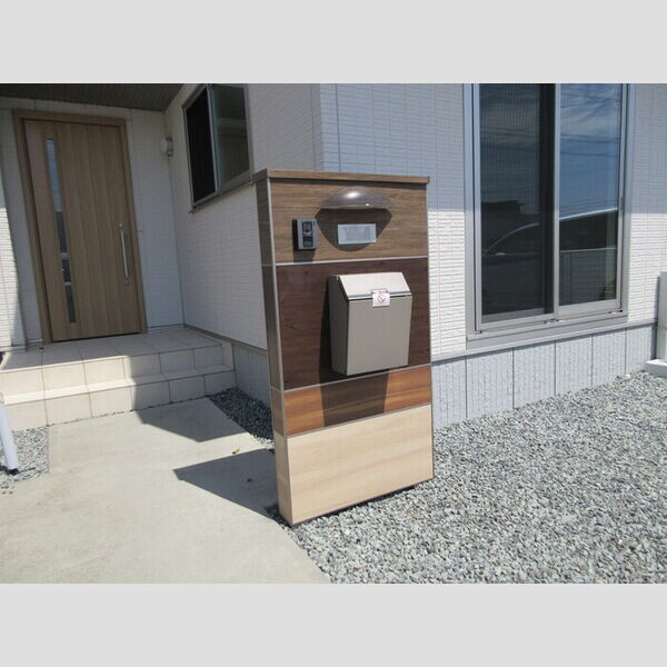 現地周辺 (ポスト)