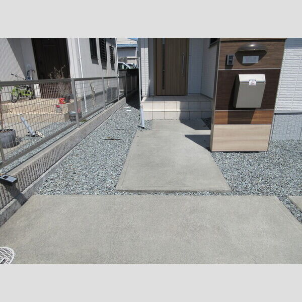 エントランス (エントランス)