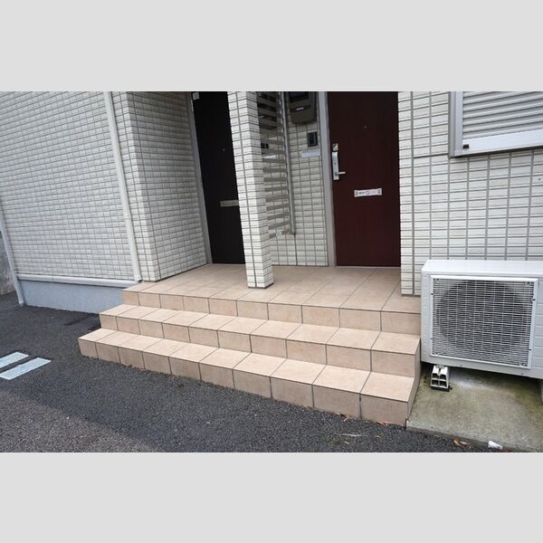 エントランス (玄関)