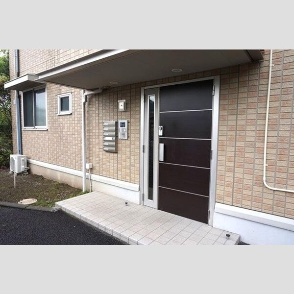 エントランス (エントランス)