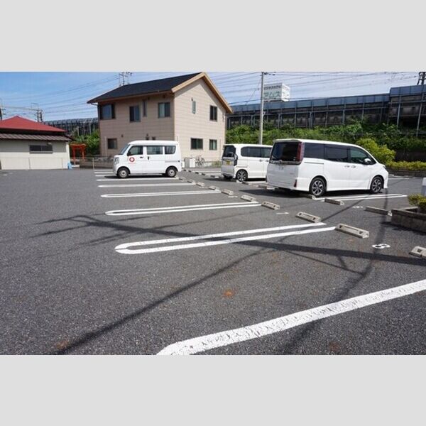 駐車場 (駐車場)