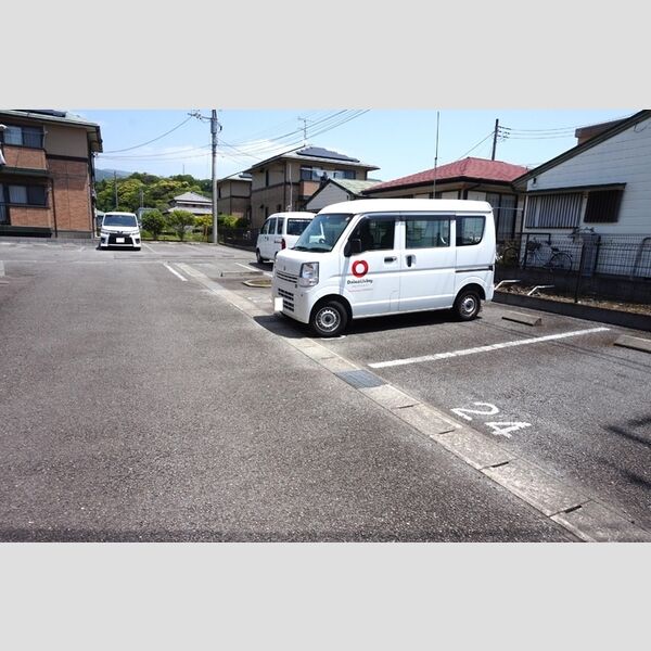 駐車場 (駐車場)