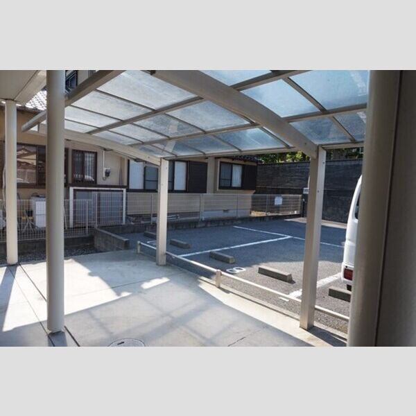 現地周辺 (駐輪場)