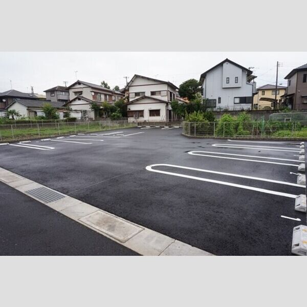 駐車場 (駐車場)