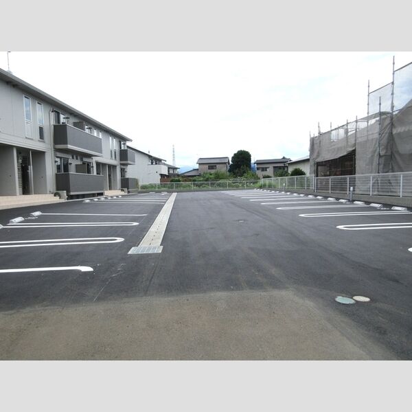 駐車場 (駐車場)