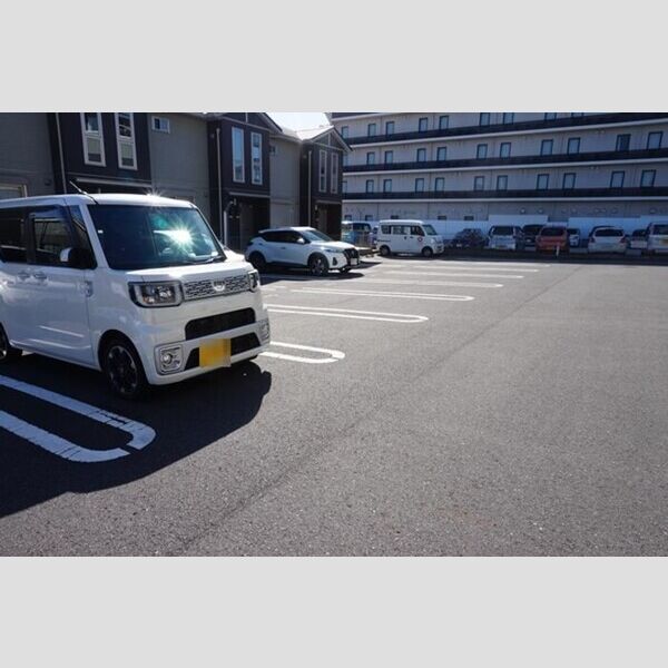 駐車場 (駐車場)