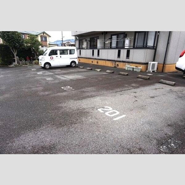 駐車場 (駐車場)