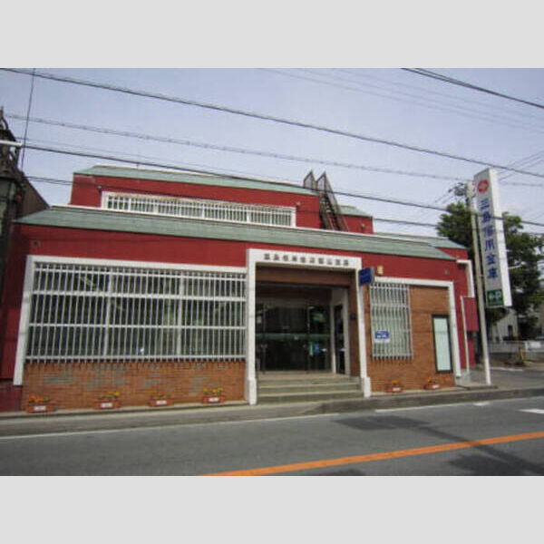 現地周辺 (三島信用金庫)