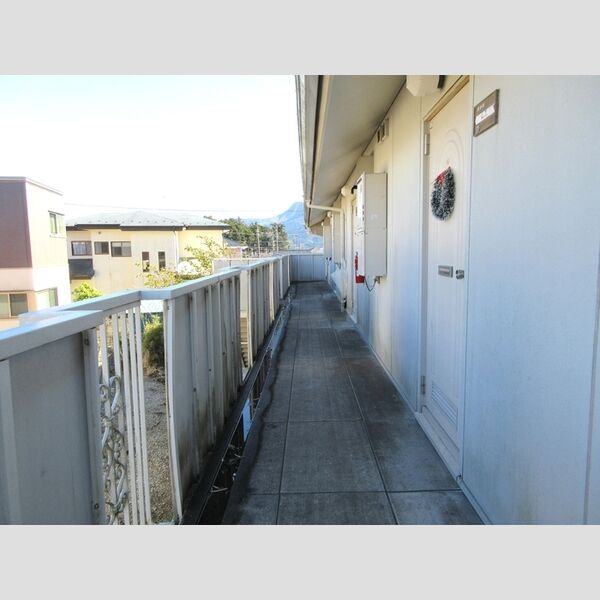 エントランス (エントランス)