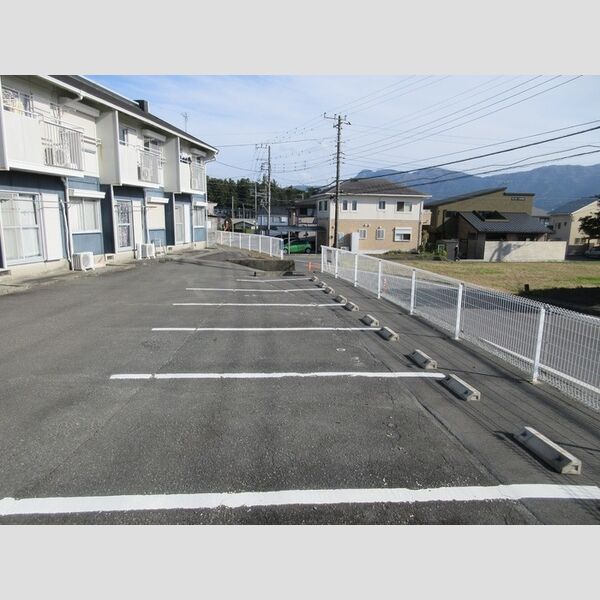 駐車場 (駐車場)