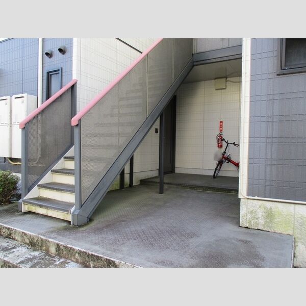 エントランス (エントランス)