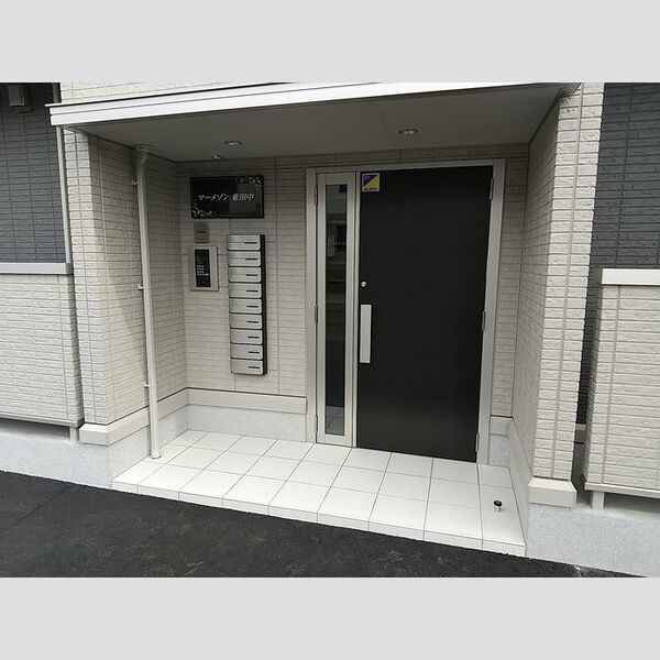 エントランス (エントランス)