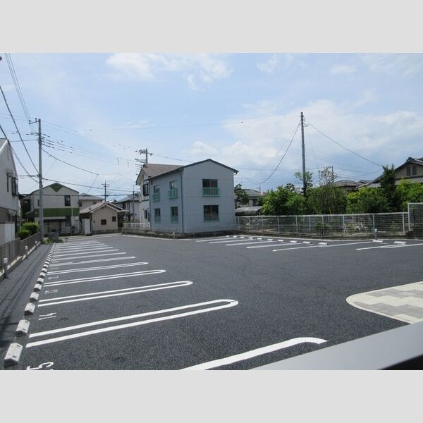 駐車場 (駐車場)