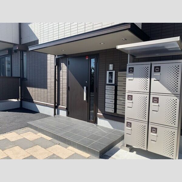 エントランス (エントランス)