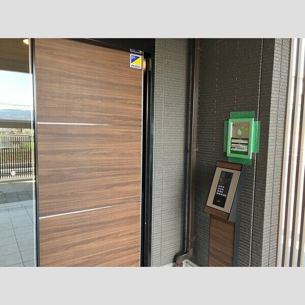 エントランス (オートロック)