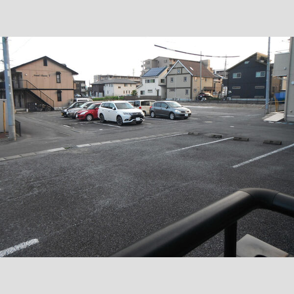 駐車場 (駐車場)