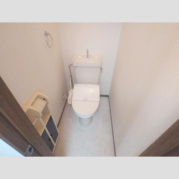 トイレ (温水洗浄暖房便座)