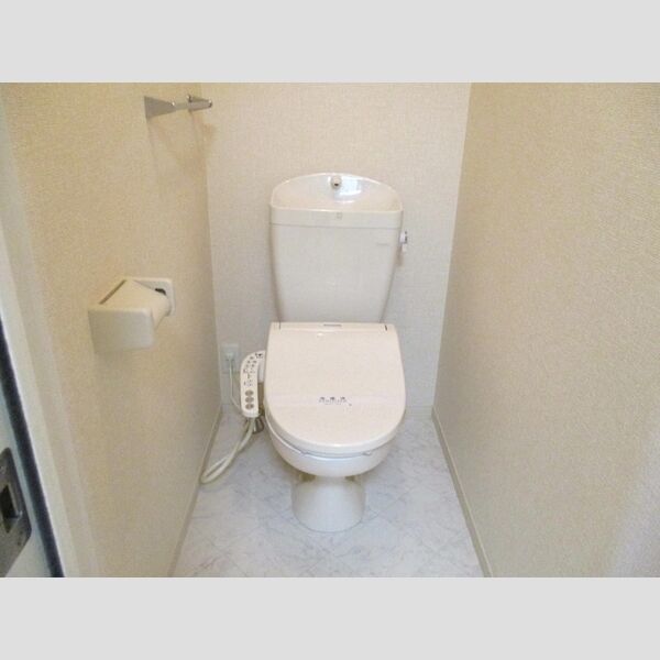 トイレ (温水洗浄暖房便座)
