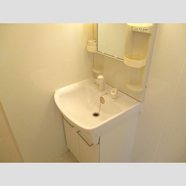 洗面所 (洗髪洗面化粧台)