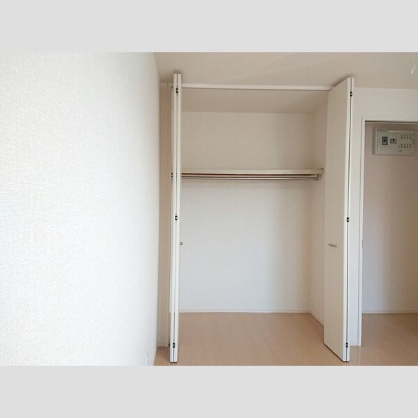 収納 (クローゼット)