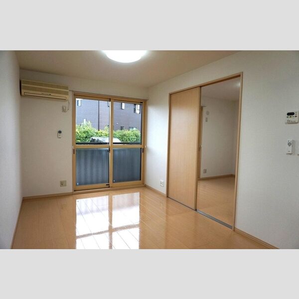 居室・リビング (DK)