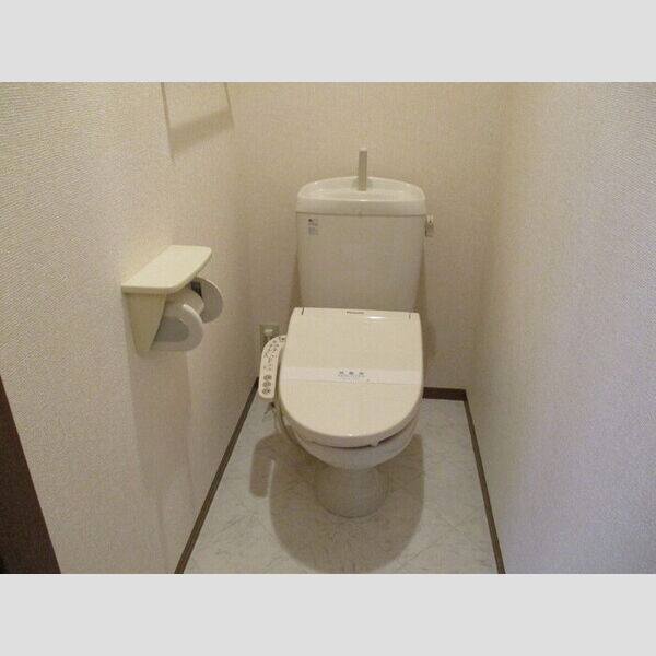 トイレ (温水洗浄暖房便座)