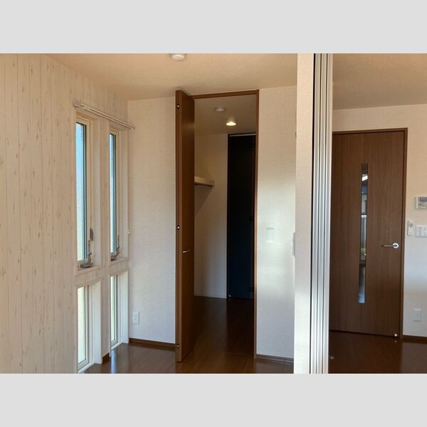 収納 (ウォークインクローゼット)