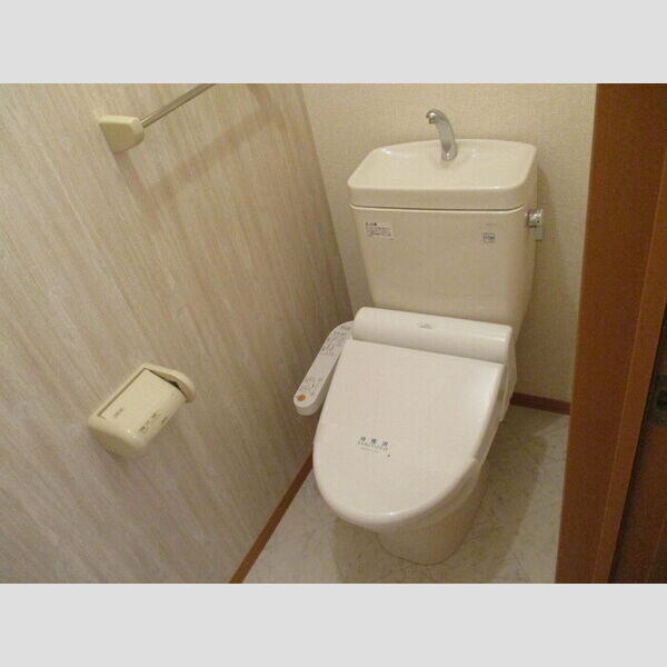 トイレ (温水洗浄暖房便座)