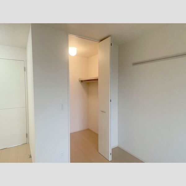 収納 (ウォークインクローゼット)