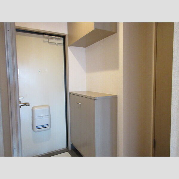 玄関 (シューズボックス)