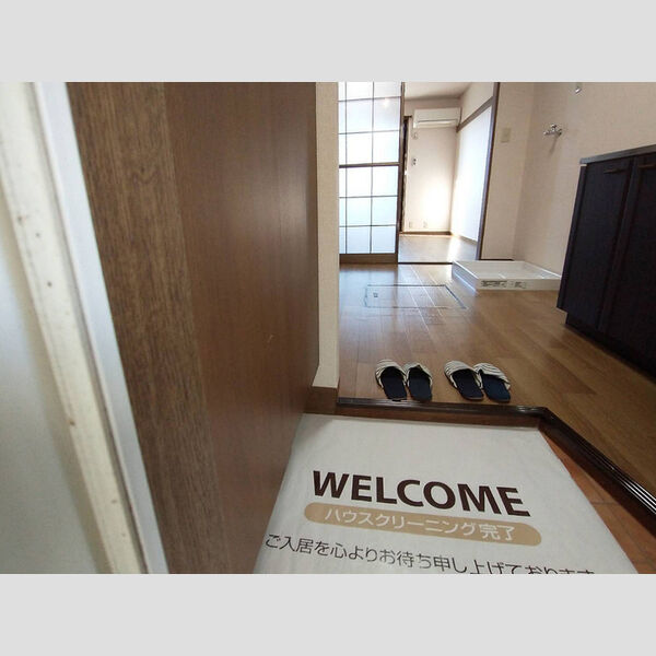 玄関 (玄関)
