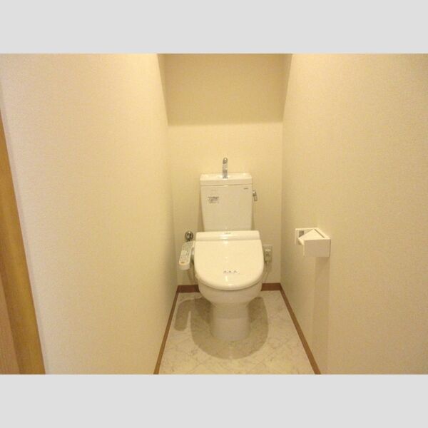 トイレ (温水洗浄暖房便座)